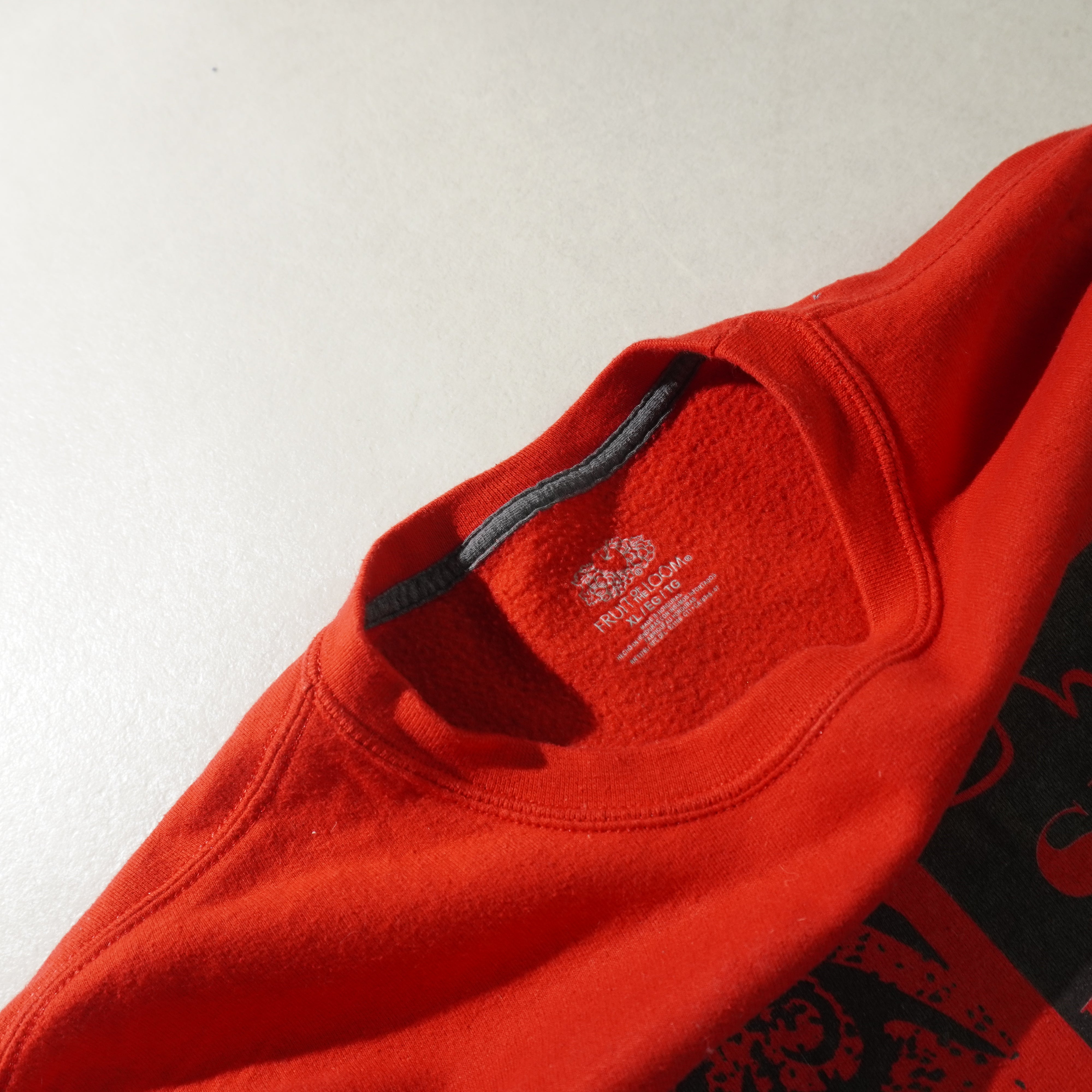 graphic sweat red size XL