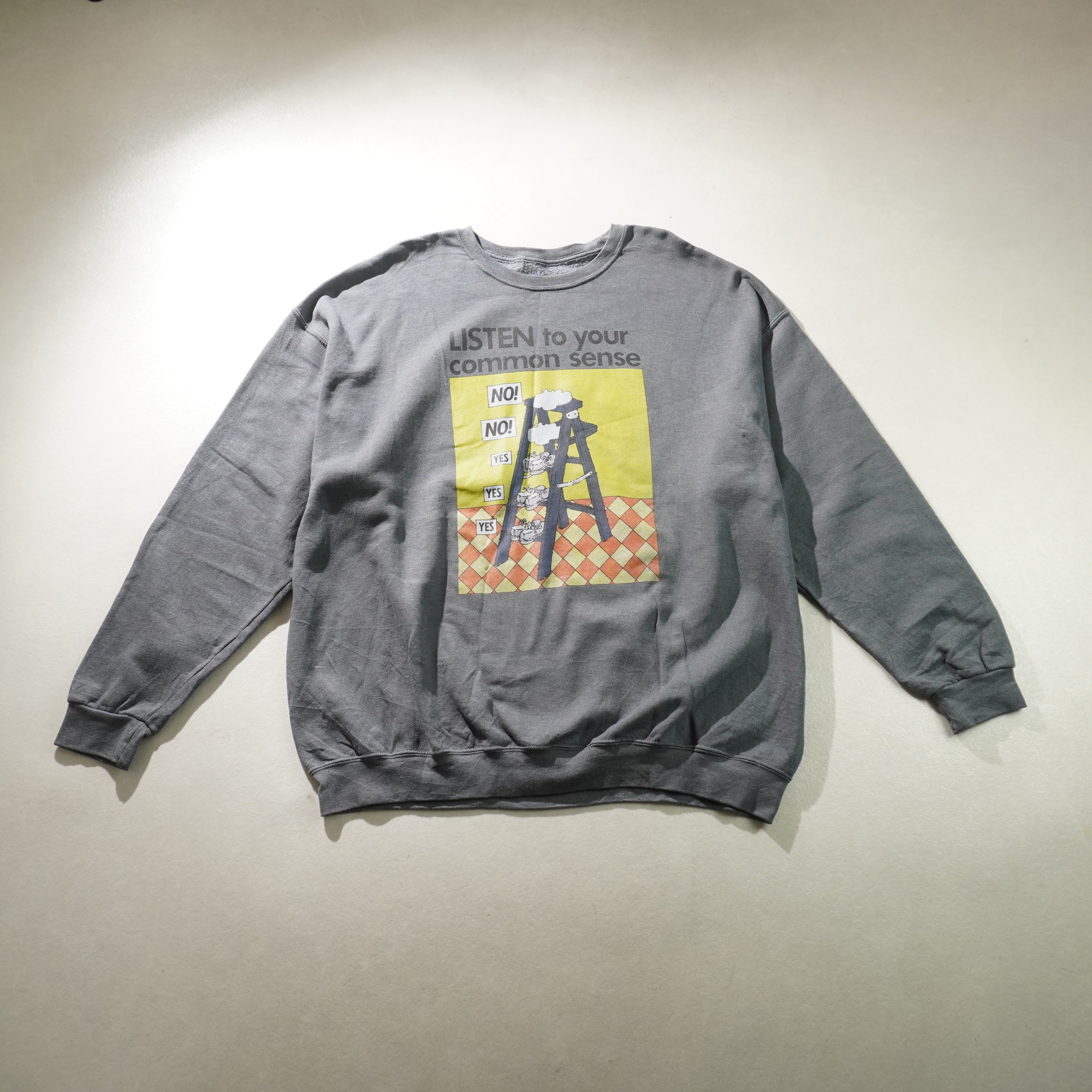 graphic sweat gray size 3XL