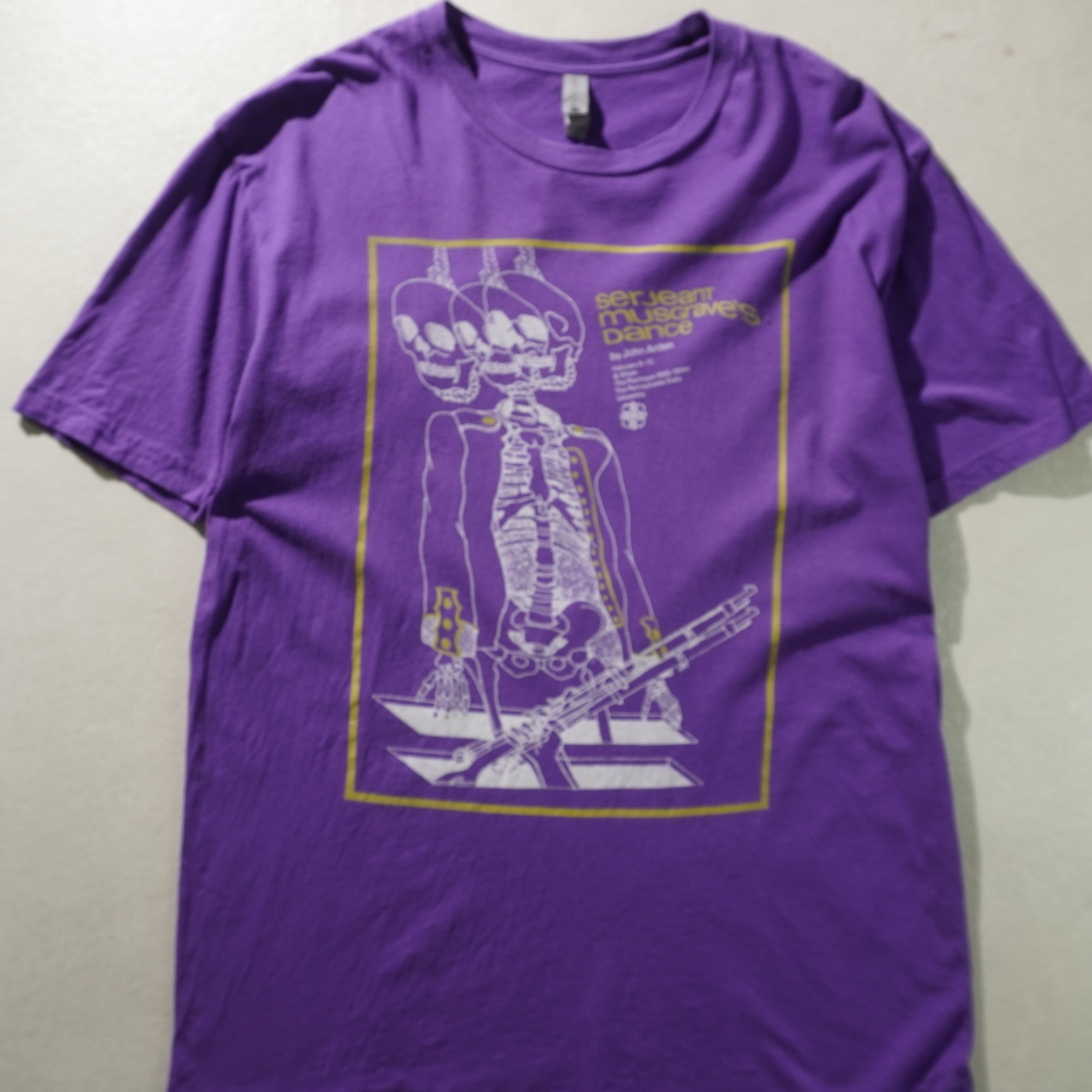 skeleton tee purple size L