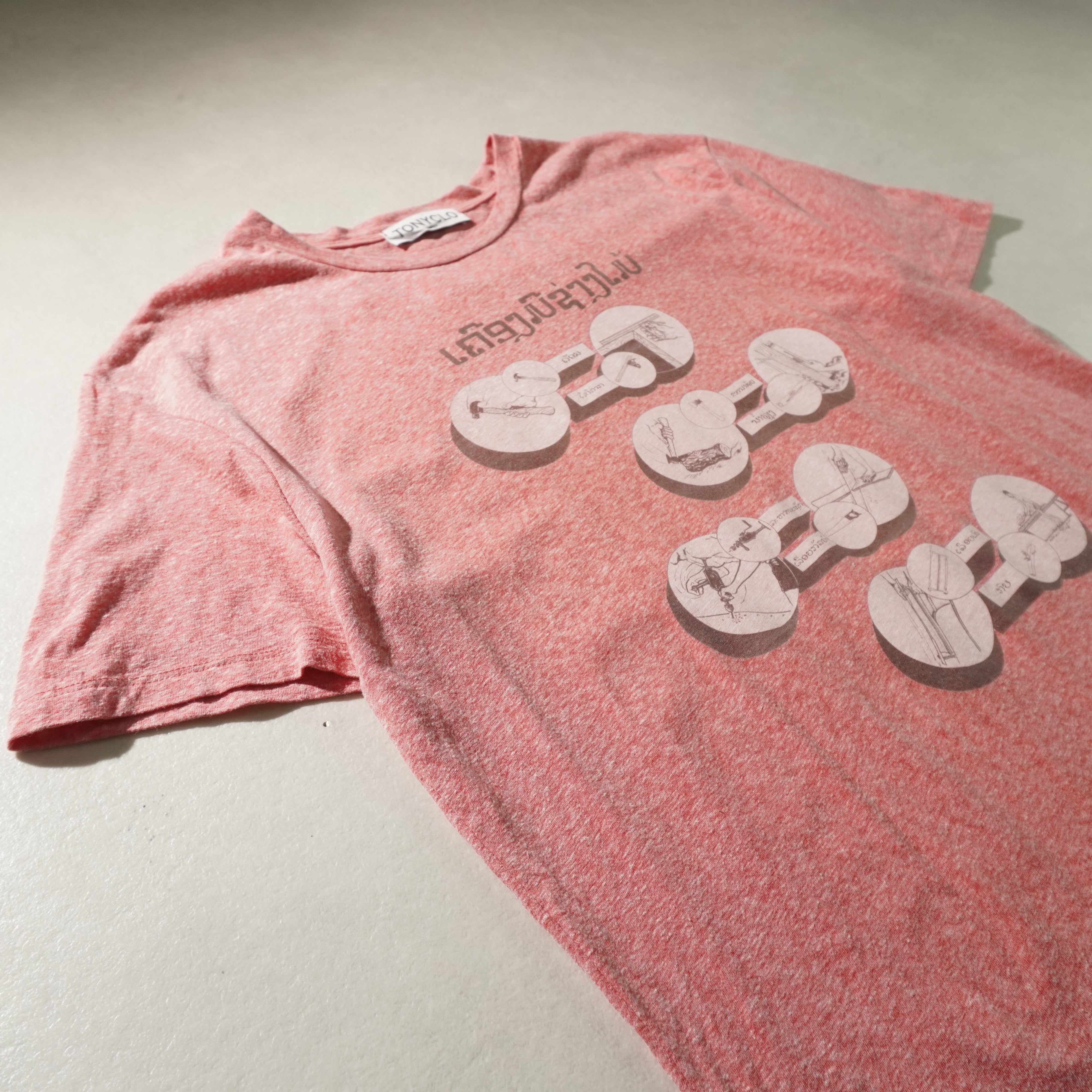 carpenter tee pink size L