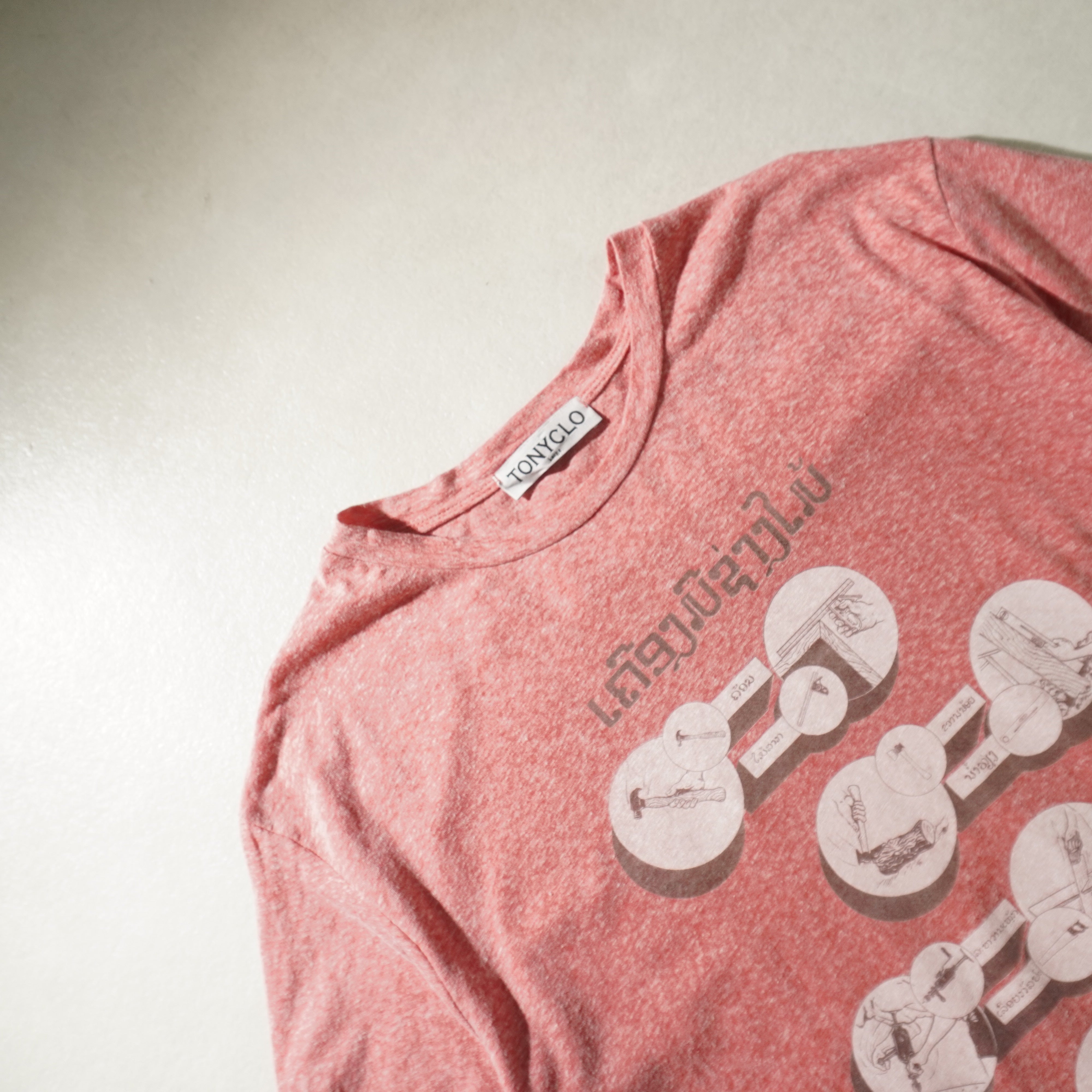 carpenter tee pink size L