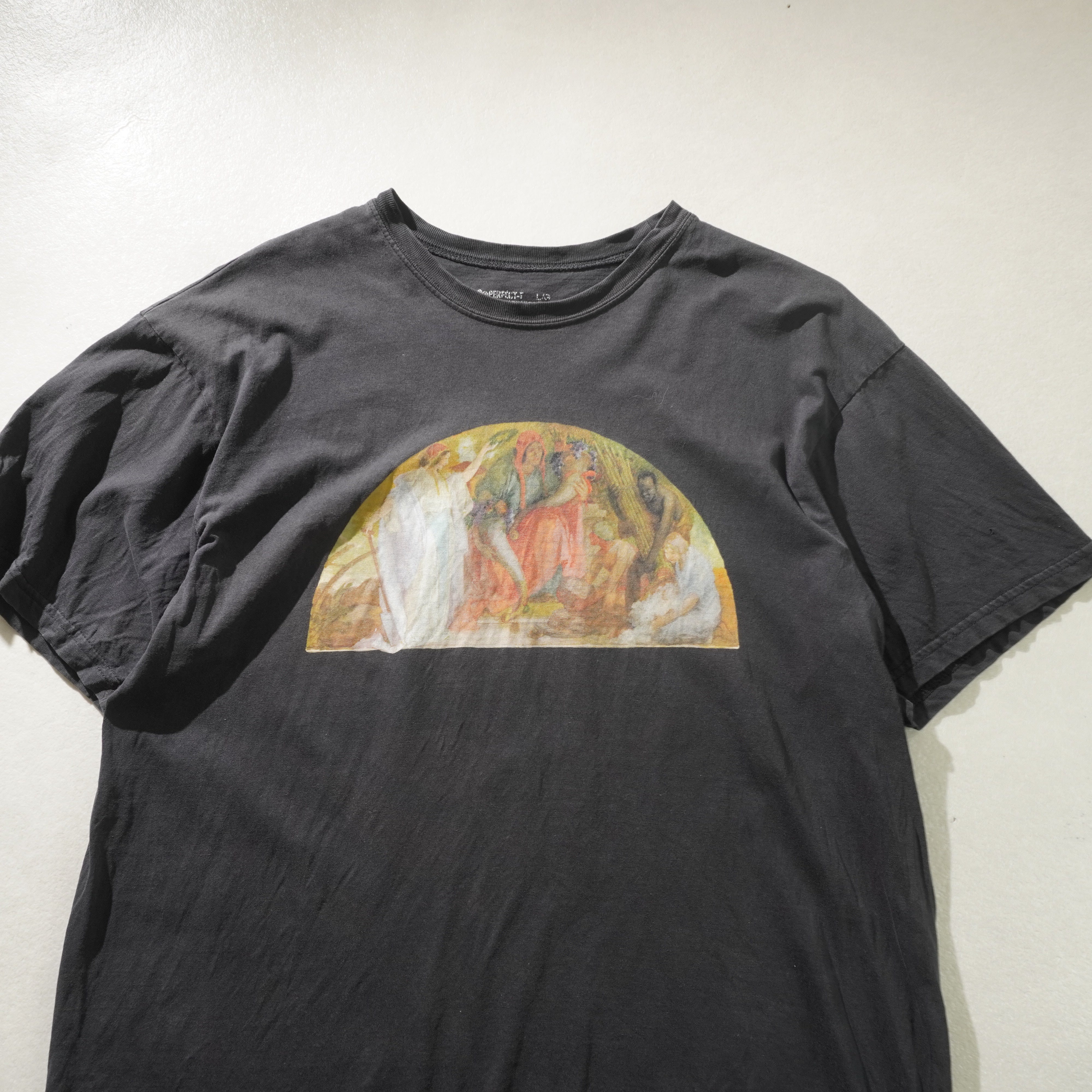 art tee black size L