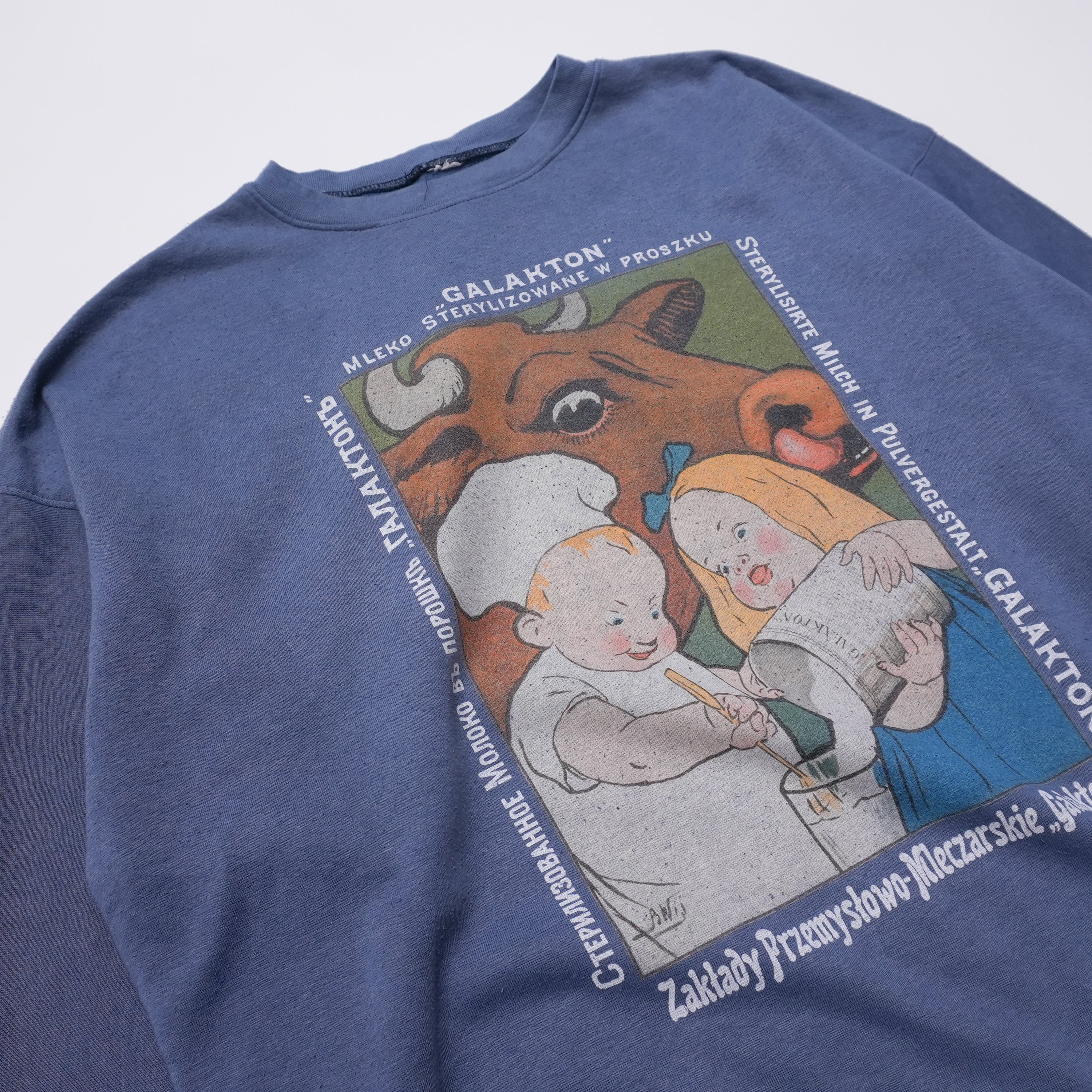 milk sweat navy size M