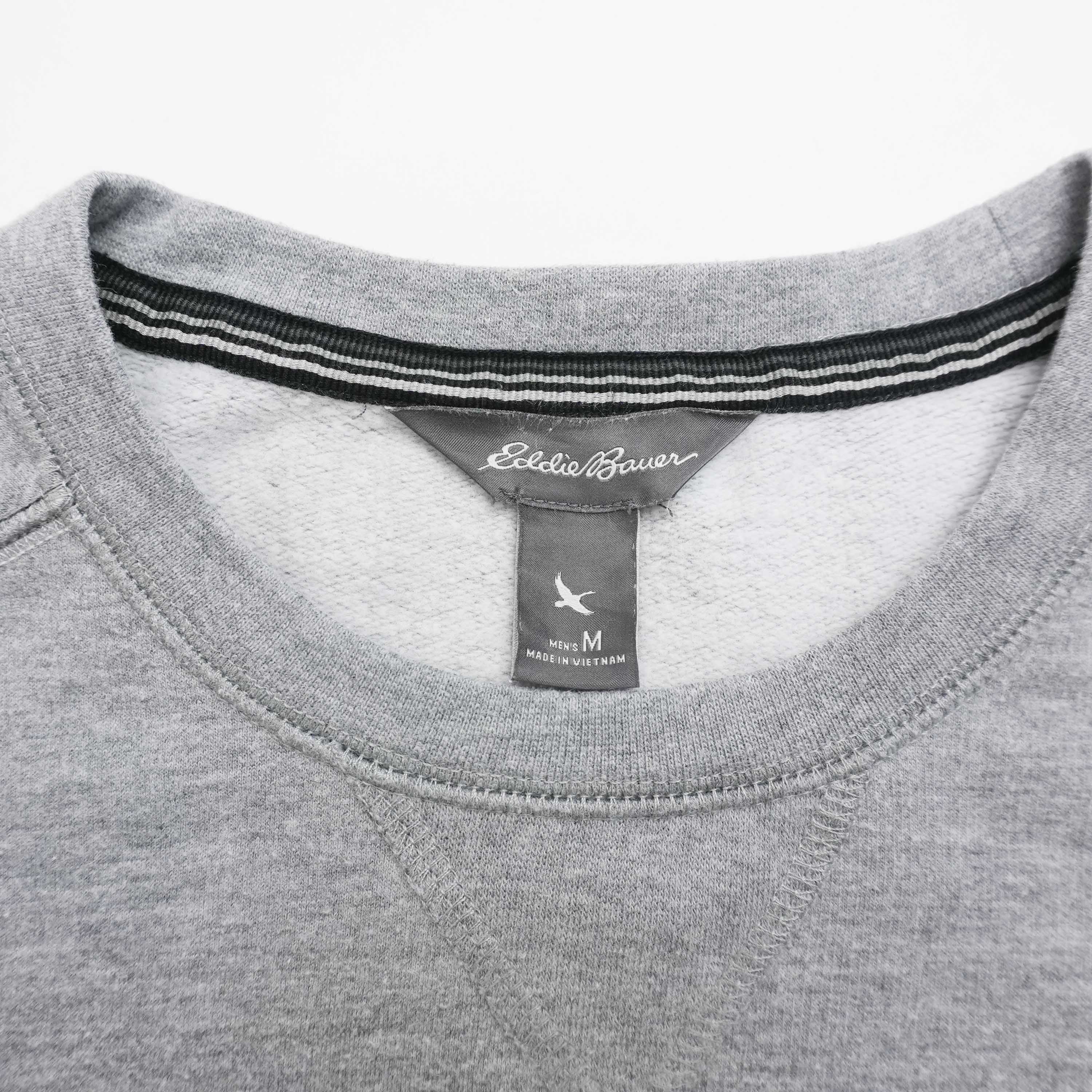 graphic sweat light gray size M