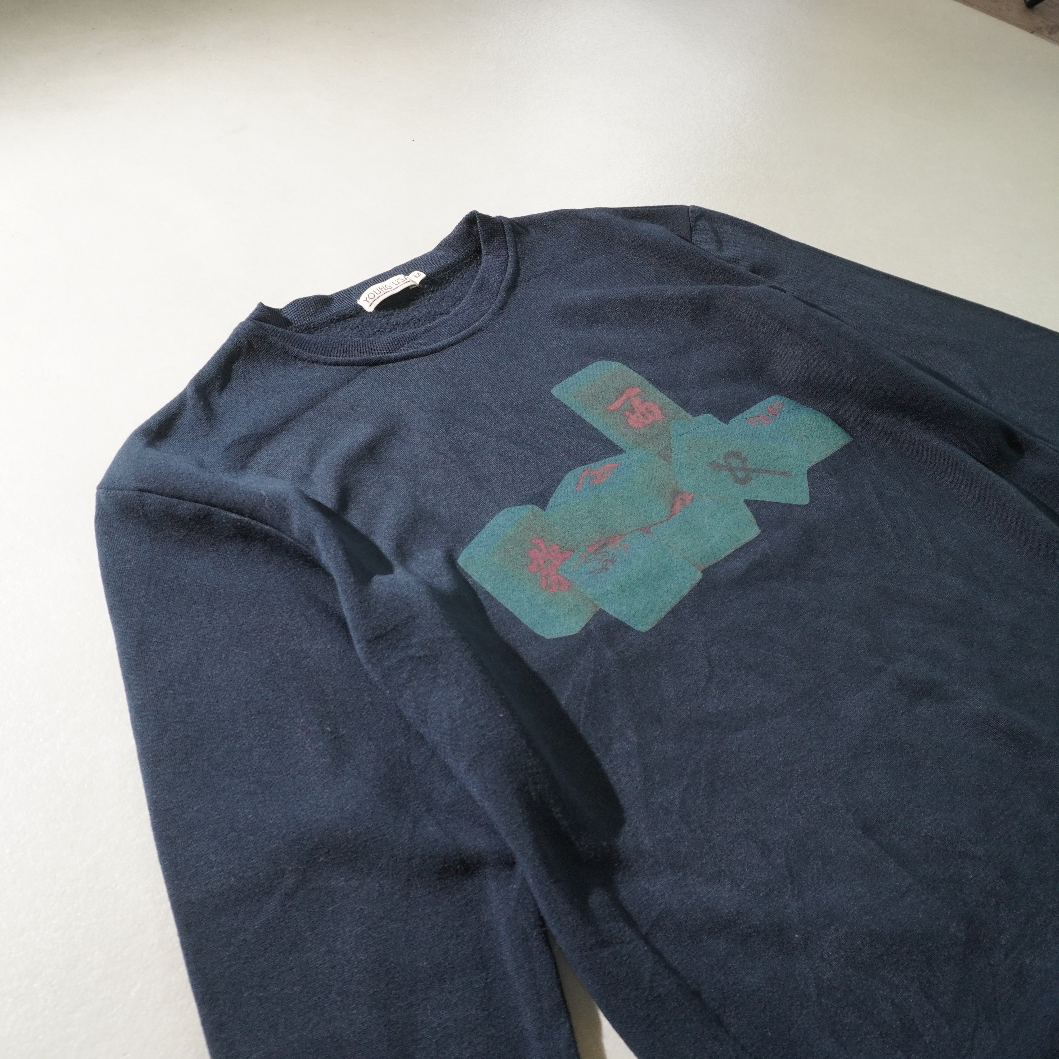 mahjong sweat navy size M